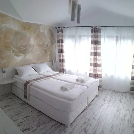 Vip House Pontos Guest house